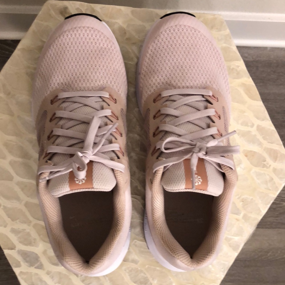 Women's Pink Athletic Shoes
